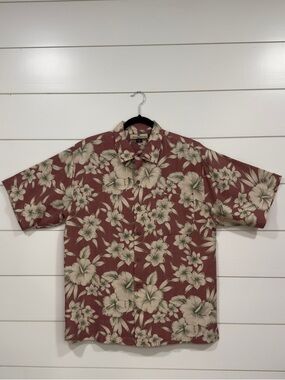Tommy Bahama 100% Silk Red Hibiscus Tropical Hawaiian Camp Shirt - Medium